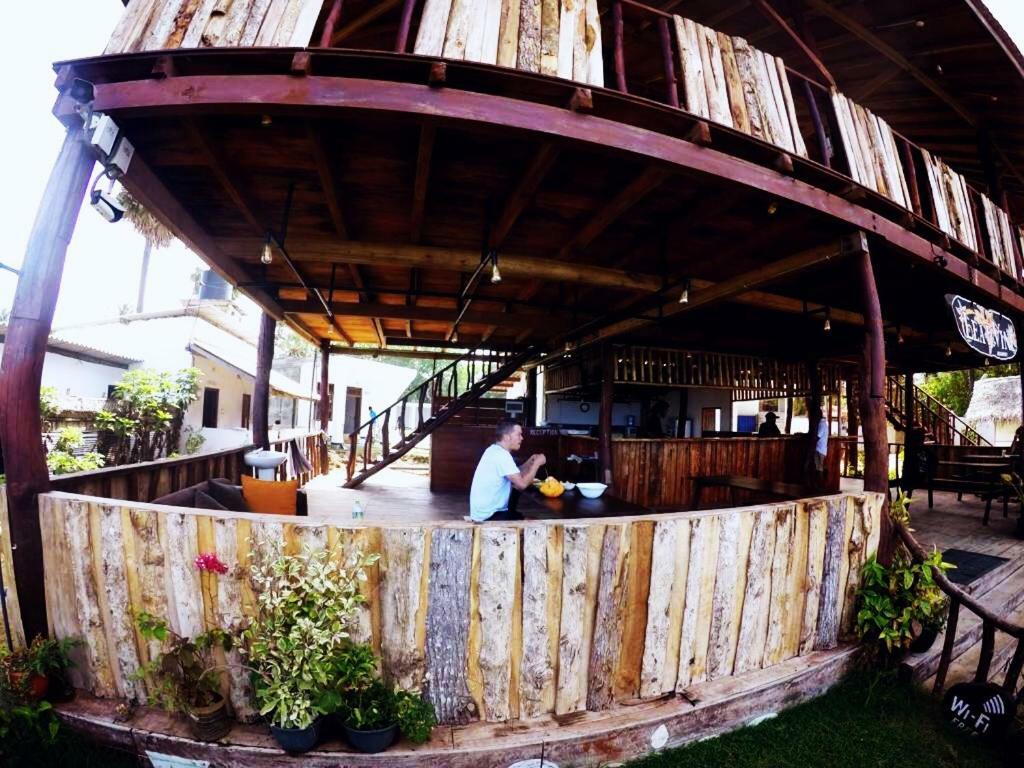 Guitar bay Hotel Arugam Bay Bagian luar foto
